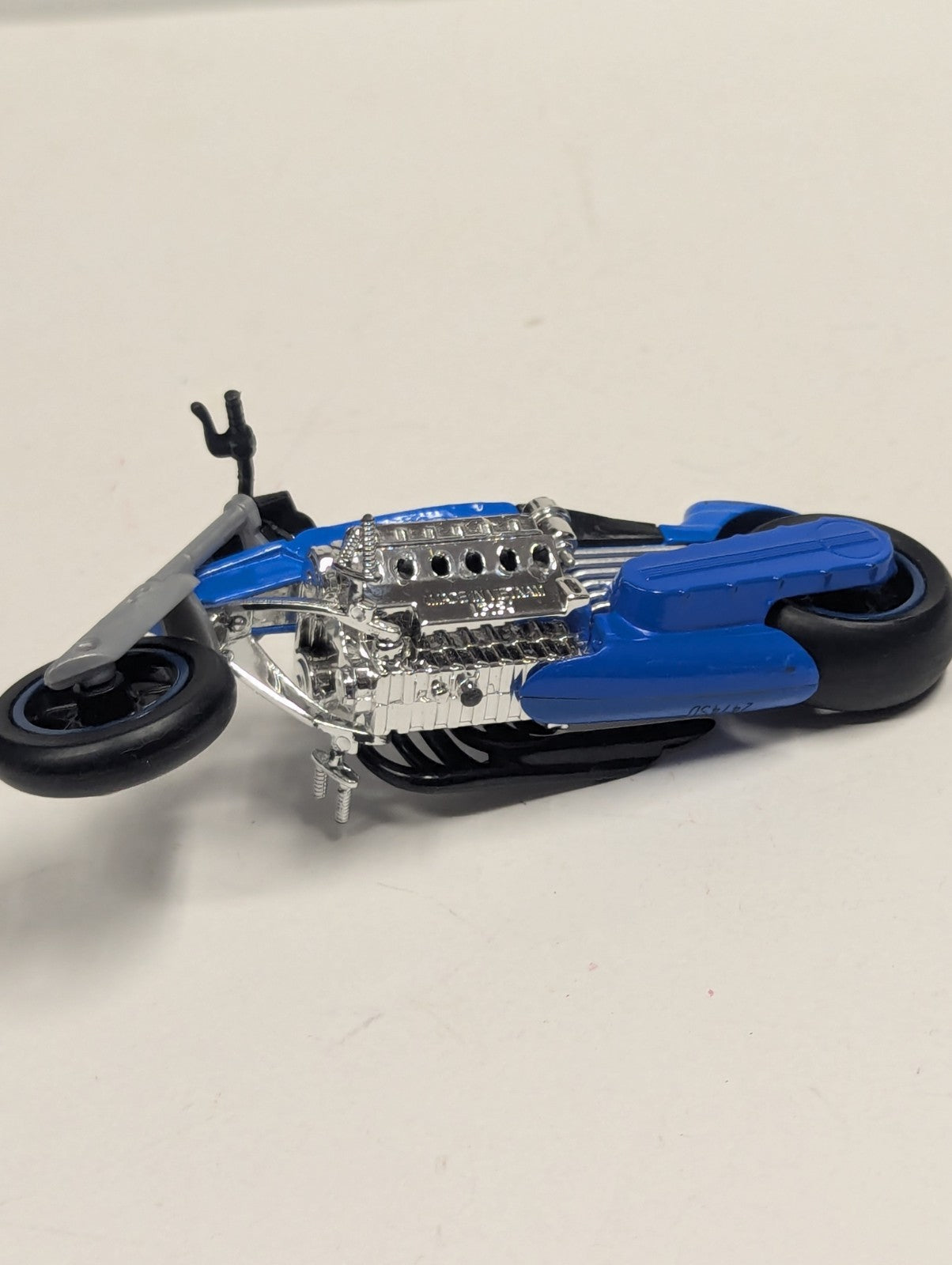 HOT WHEELS BLUE FERENZO MOTORCYCLE