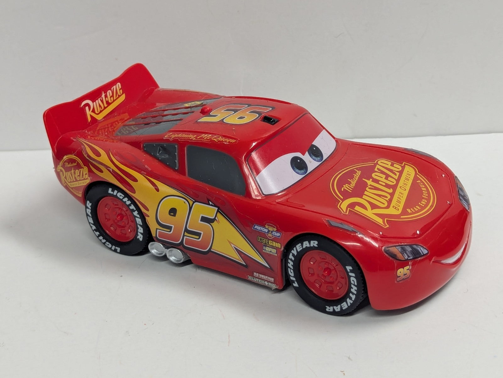 Cars 3 Lightning McQueen Crazy Crash And Smash RC Car Thinkway Toys No Remote