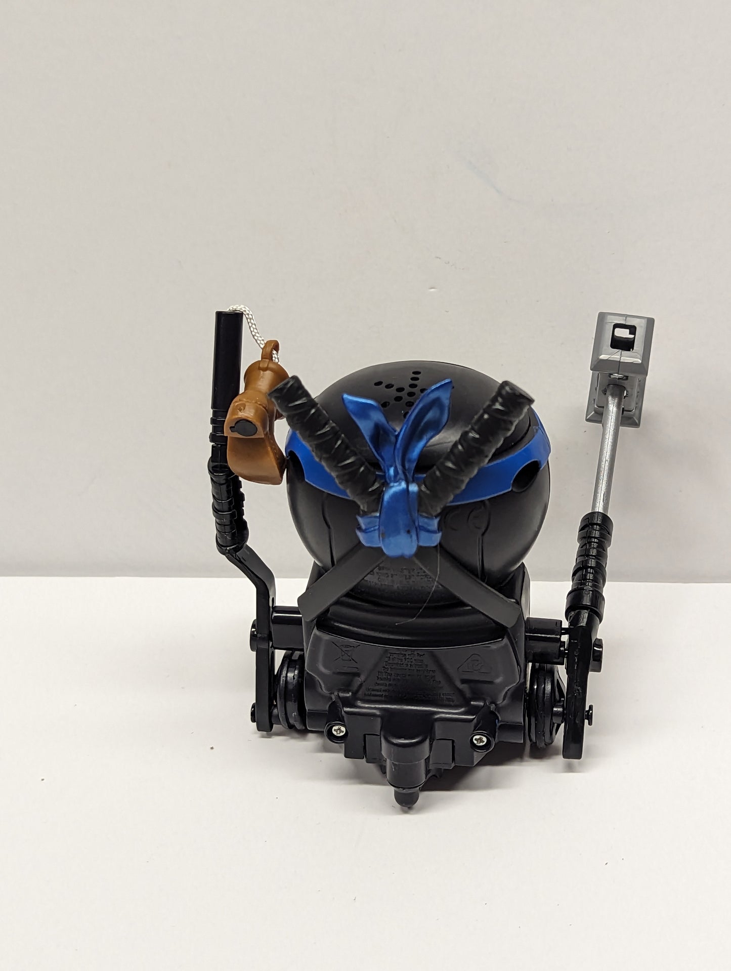 Spinmaster Ninja Bots Battling Robots black with Boot & Hammer USED 1C