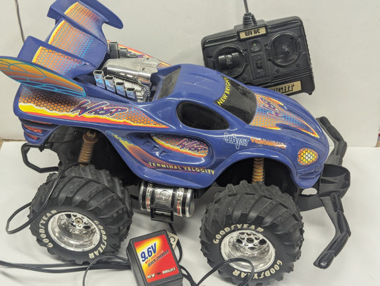 1993 New Bright Wasp Terminal Velocity 9.6V RC Truck with Charger & Remote