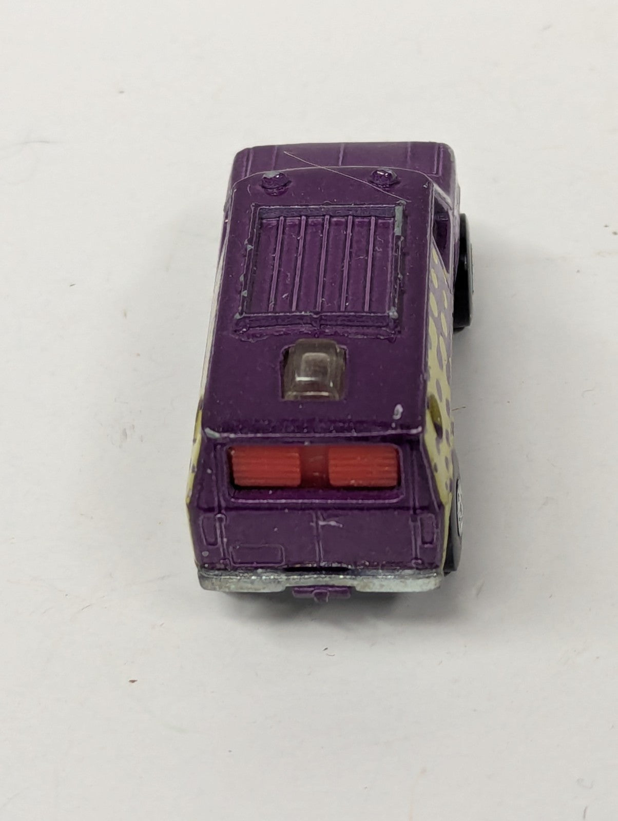 Vintage Hot Wheels 1997 Mainline #128 Baja Breaker Metalflake Purple w/ Yellow