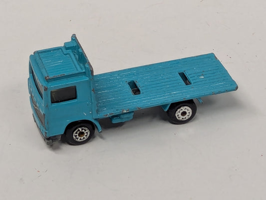1981 Matchbox Volvo Flatbed Truck Diecast Collectible Toy Car Blue 1:90