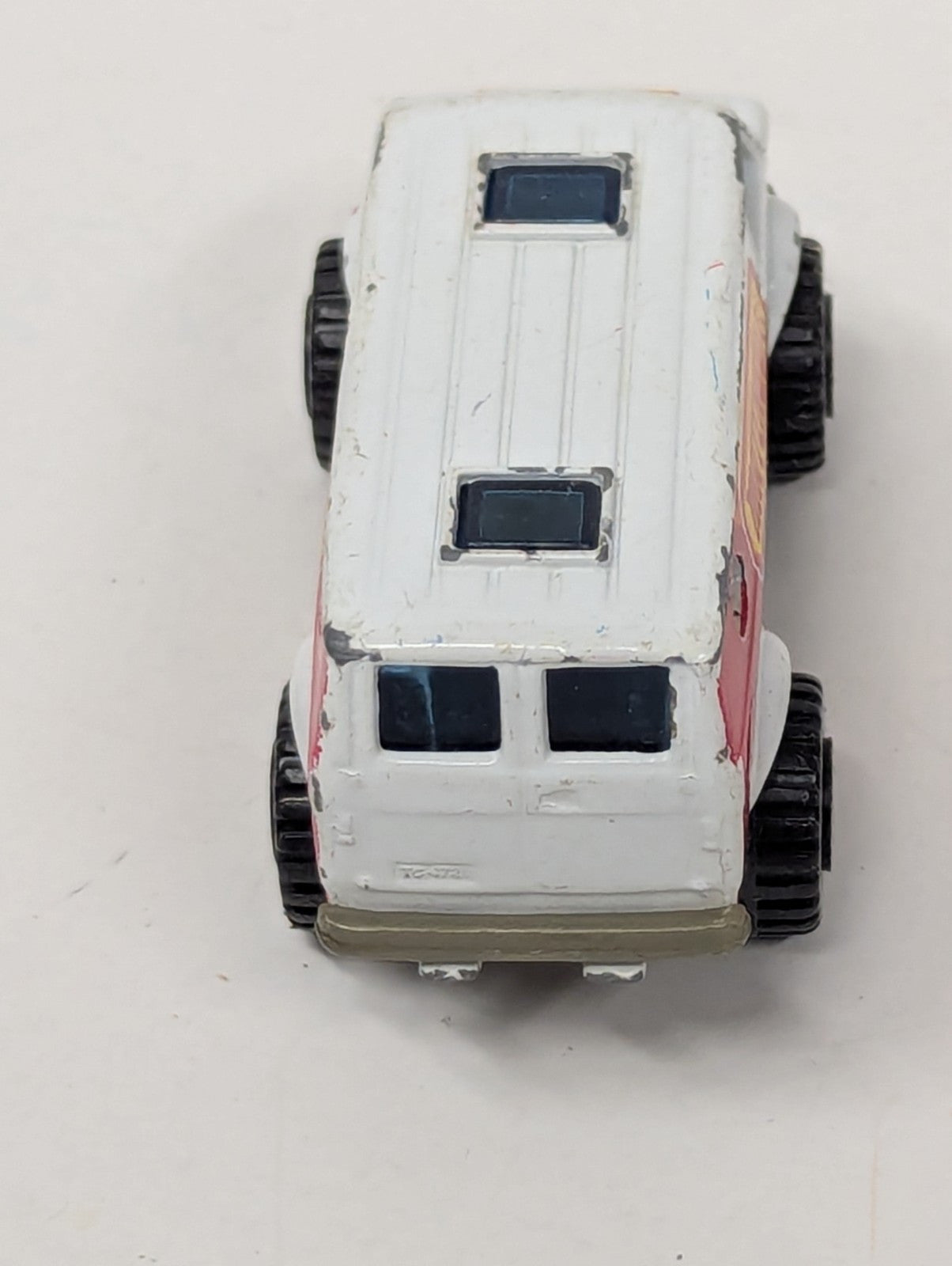 VINTAGE 1981 MATCHBOX 4 X 4 CHEVY VAN MOTORSPORTS 1:74