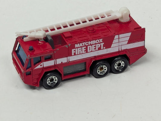 1991 MATCHBOX Red  Fire Dept. AIRPORT FIRE TRUCK