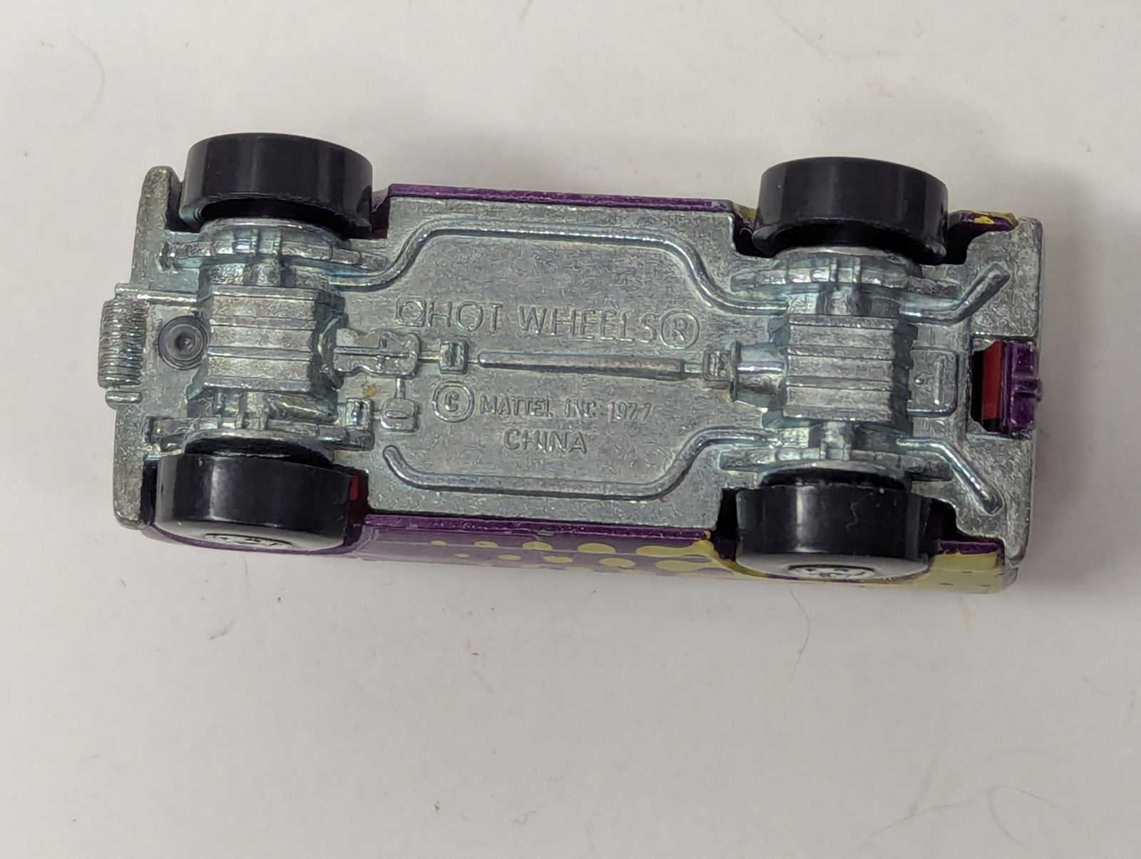 Vintage Hot Wheels 1997 Mainline #128 Baja Breaker Metalflake Purple w/ Yellow