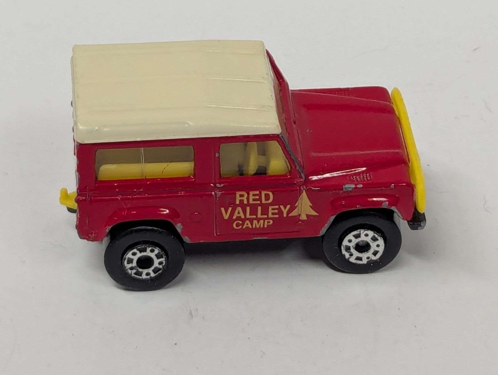 Matchbox 1987 Land Rover Ninety Red Valley Camp Red