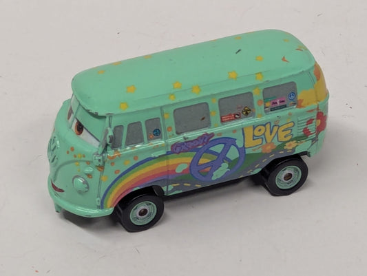 DISNEY PIXAR CARS HOT-WHEELS FILLMORE #14 VW VOLKSWAGEN BUS 1:64