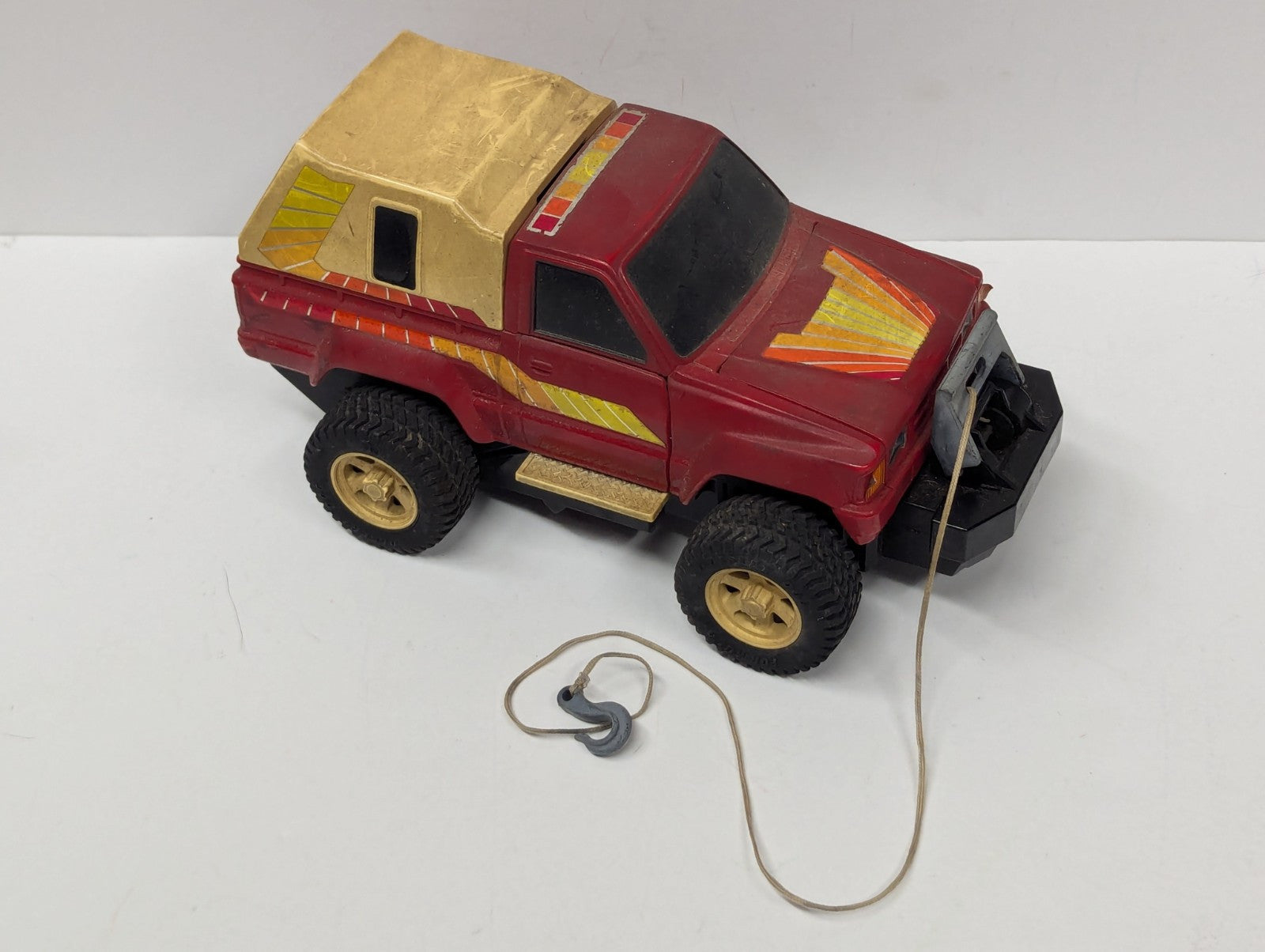 Vintage 1984 Go Bots Robo Machine Robot Winch Transforming Toyota Truck  Bandai