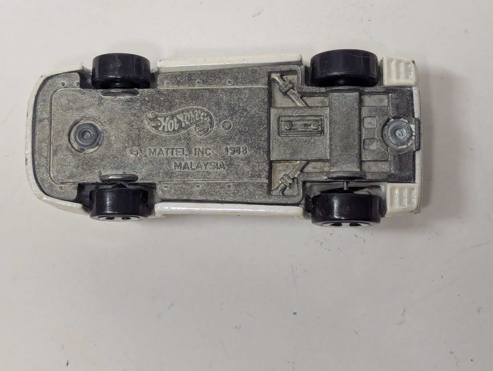 Hot Wheels Vintage 1988 FERRARI F40 Pearl White 1:64