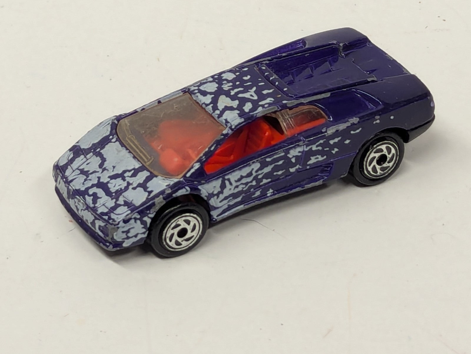 1991 Matchbox  Super Cars Lamborghini Diablo Blue-Purple
