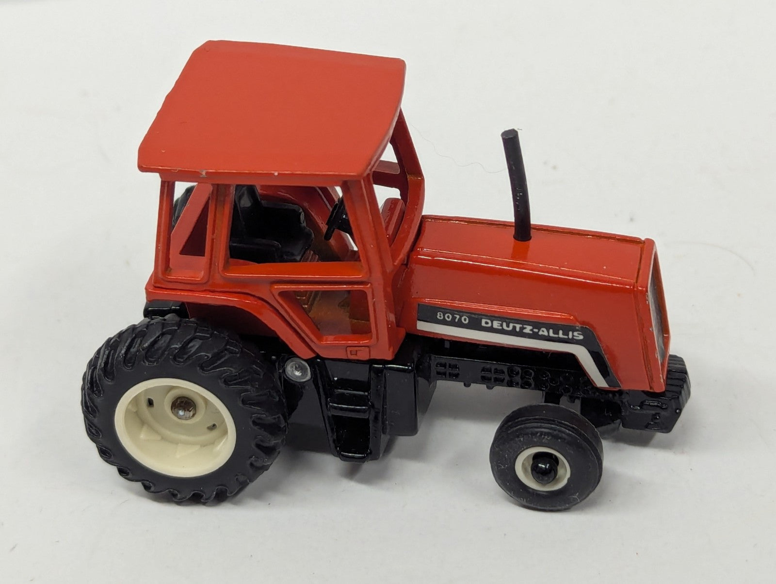 DEUTZ-ALLIS 8070 TRACTOR WITH CAB 3537D  1/64 SCALE ERTAL DIECAST