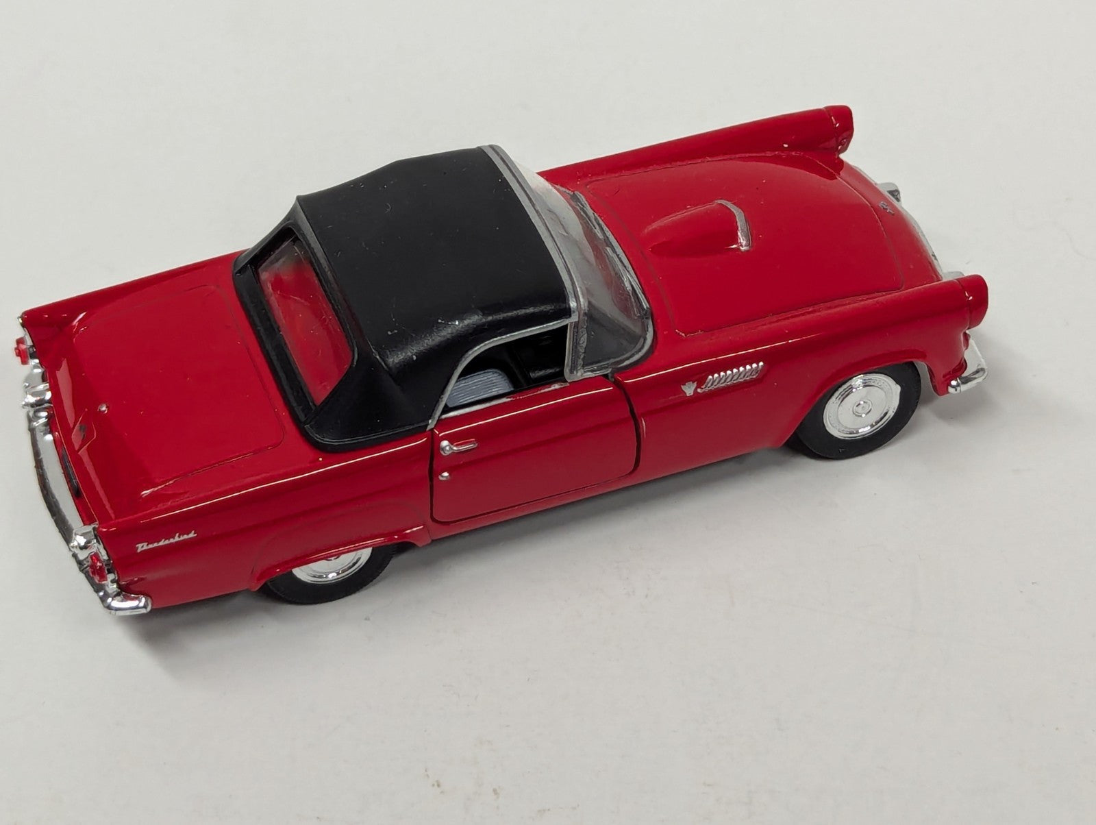 Welly 1/34 1955 FORD THUNDERBIRD (HARD-TOP), Red Diecast Metal Model (#42366H)