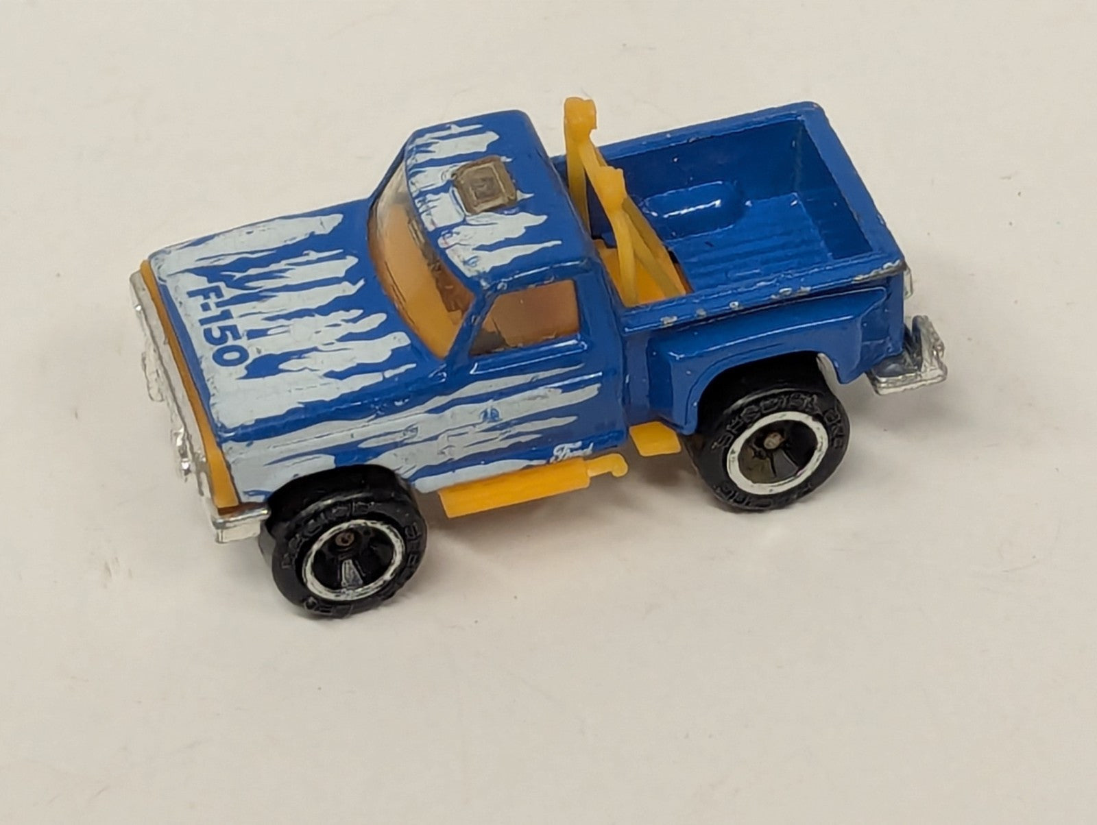 1982 Matchbox Blue Ford Custom F-150 Flareside W/ Flames Pickup Truck 1:76 Scale