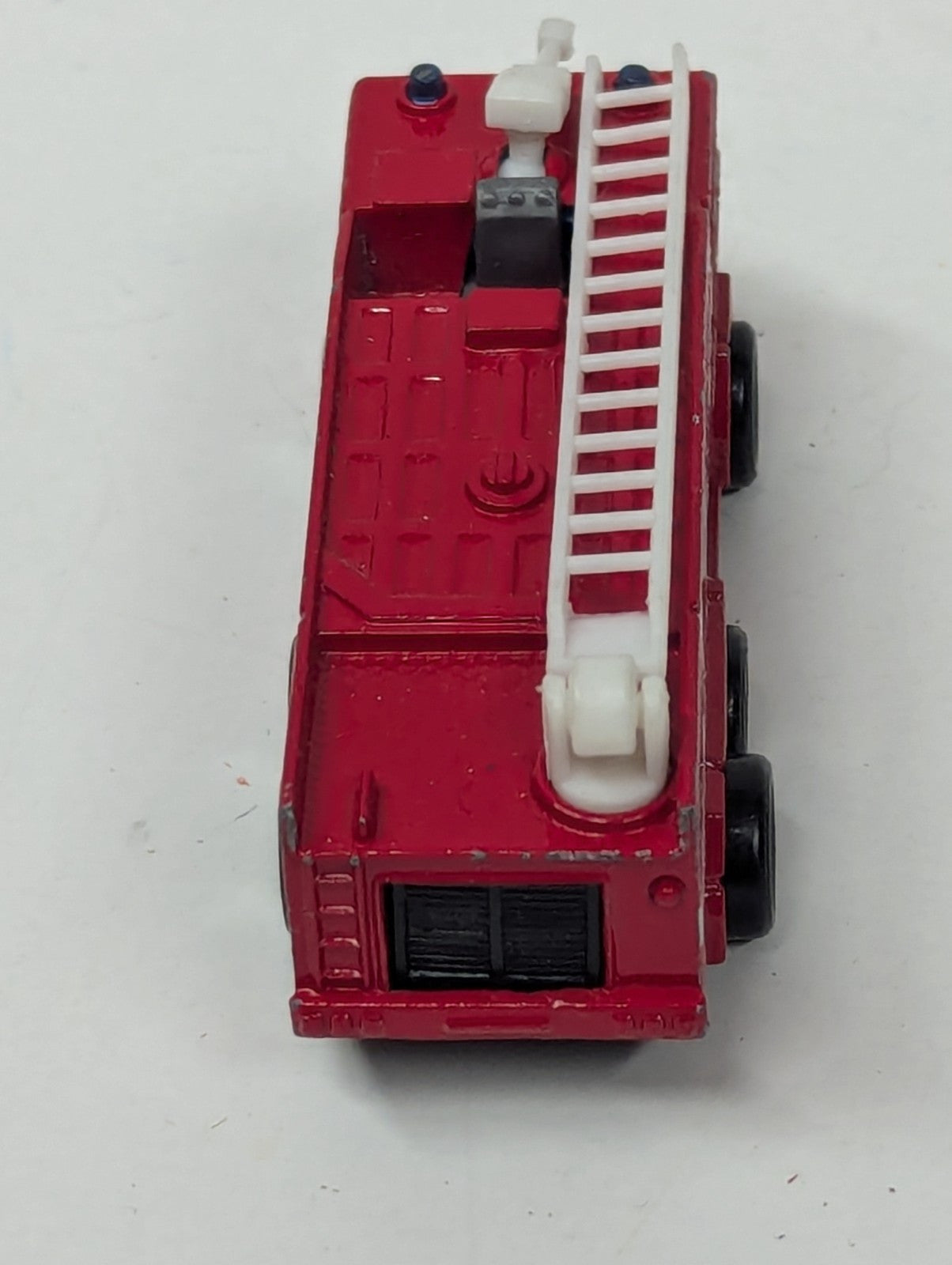 1991 MATCHBOX Red  Fire Dept. AIRPORT FIRE TRUCK