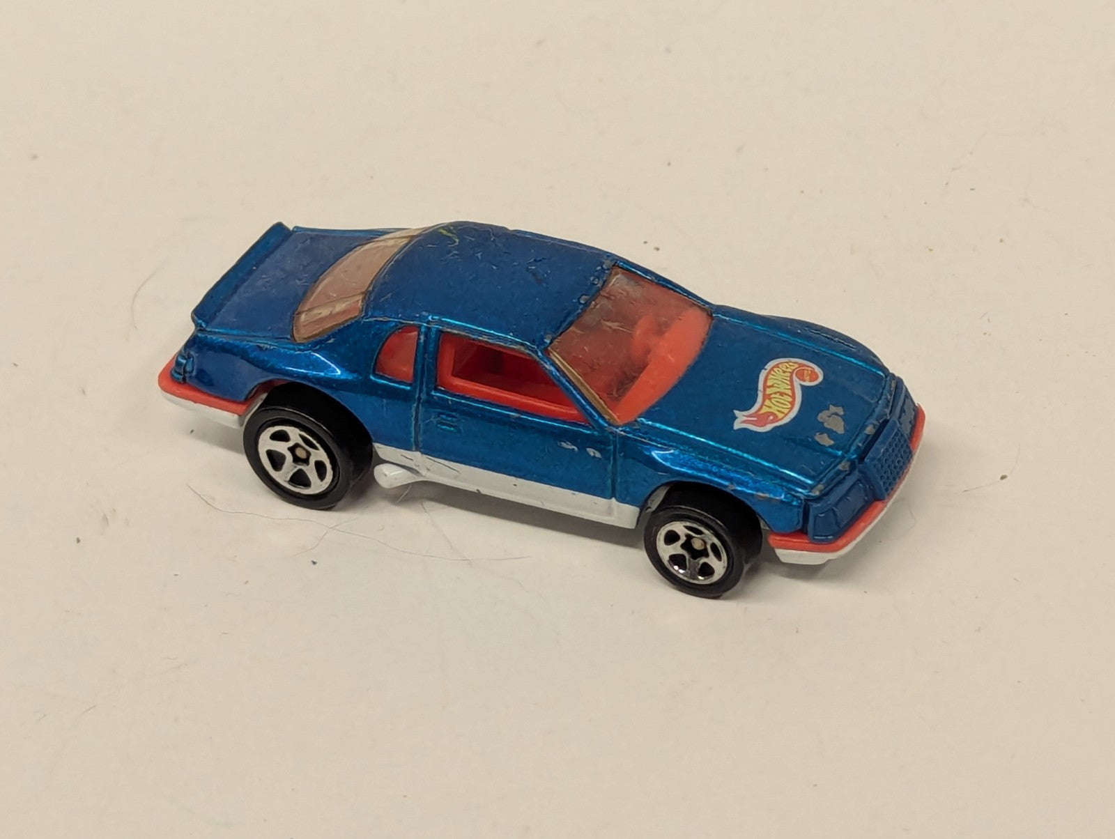 1983 Hot Wheels - THUNDER BURNER - Vintage Diecast 1/64 - Red White and Blue
