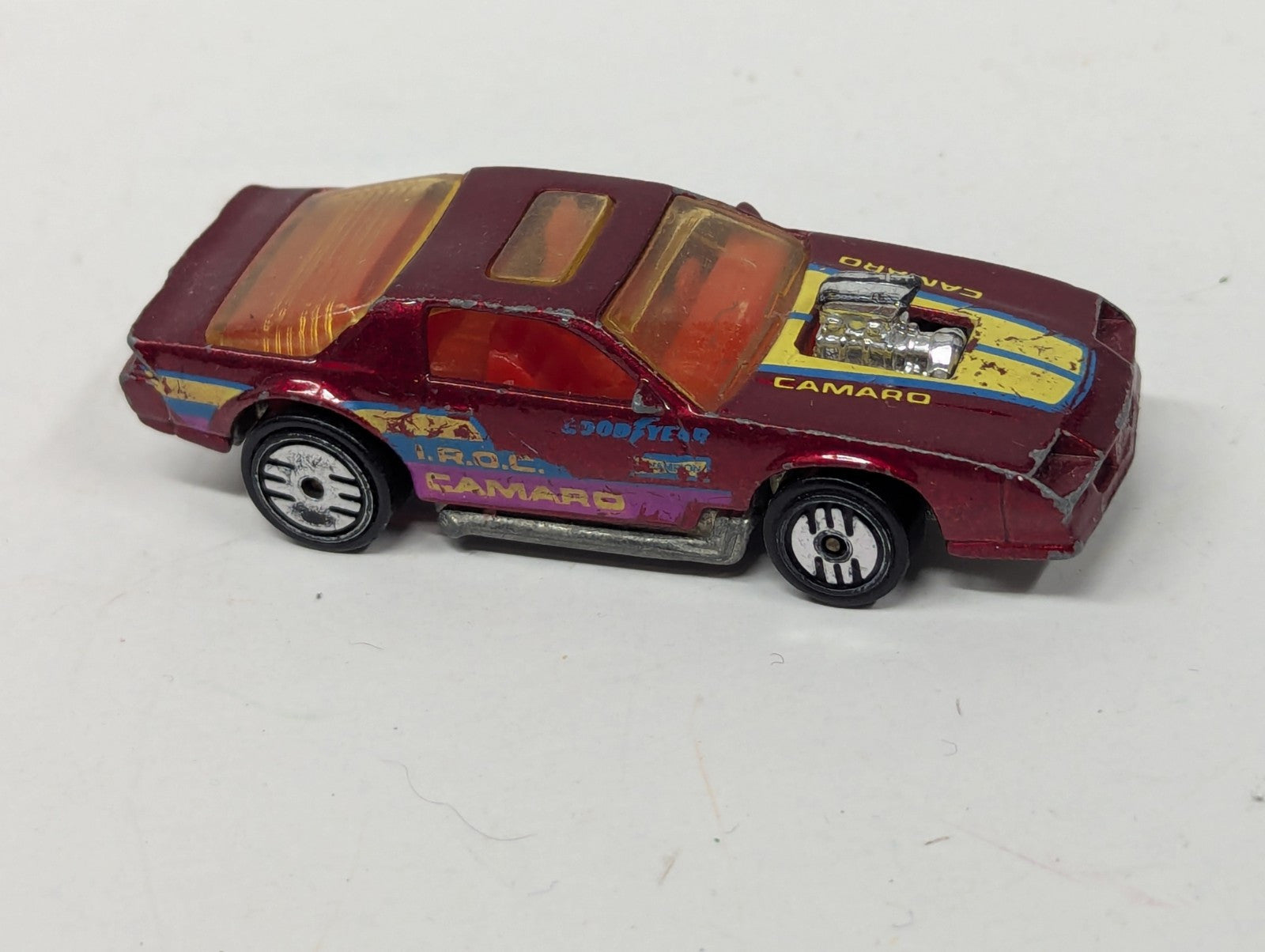 1983 HOT WHEELS BLOWN CAMARO IROC RED 1:64 DIECAST 2 7/8" CAR W/ YELLOW & PINK