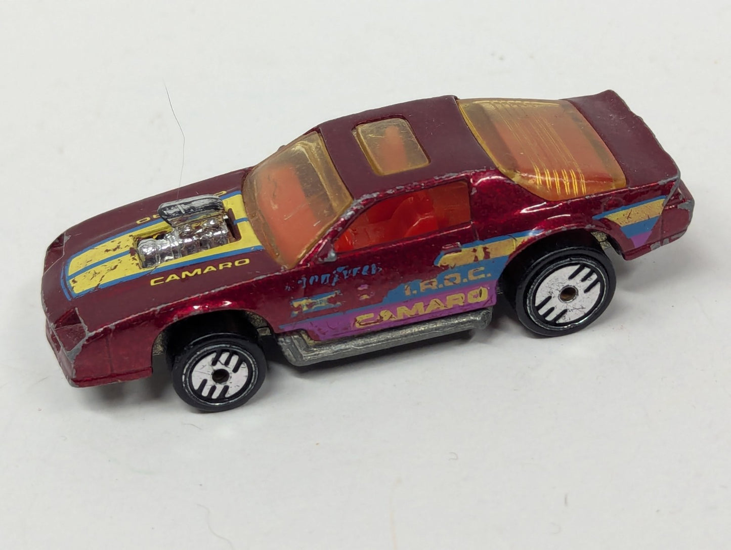 1983 HOT WHEELS BLOWN CAMARO IROC RED 1:64 DIECAST 2 7/8" CAR W/ YELLOW & PINK