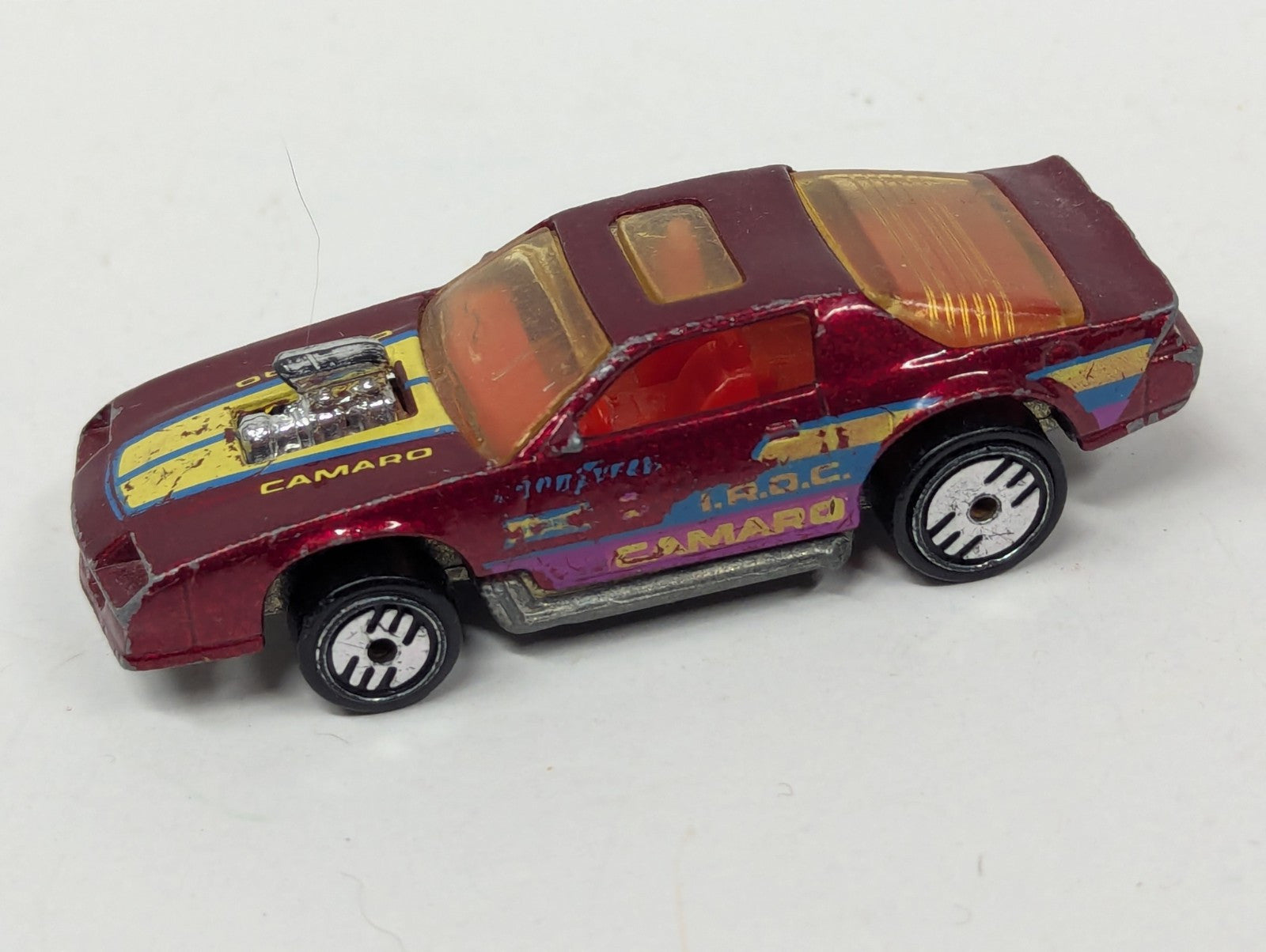 1983 HOT WHEELS BLOWN CAMARO IROC RED 1:64 DIECAST 2 7/8" CAR W/ YELLOW & PINK