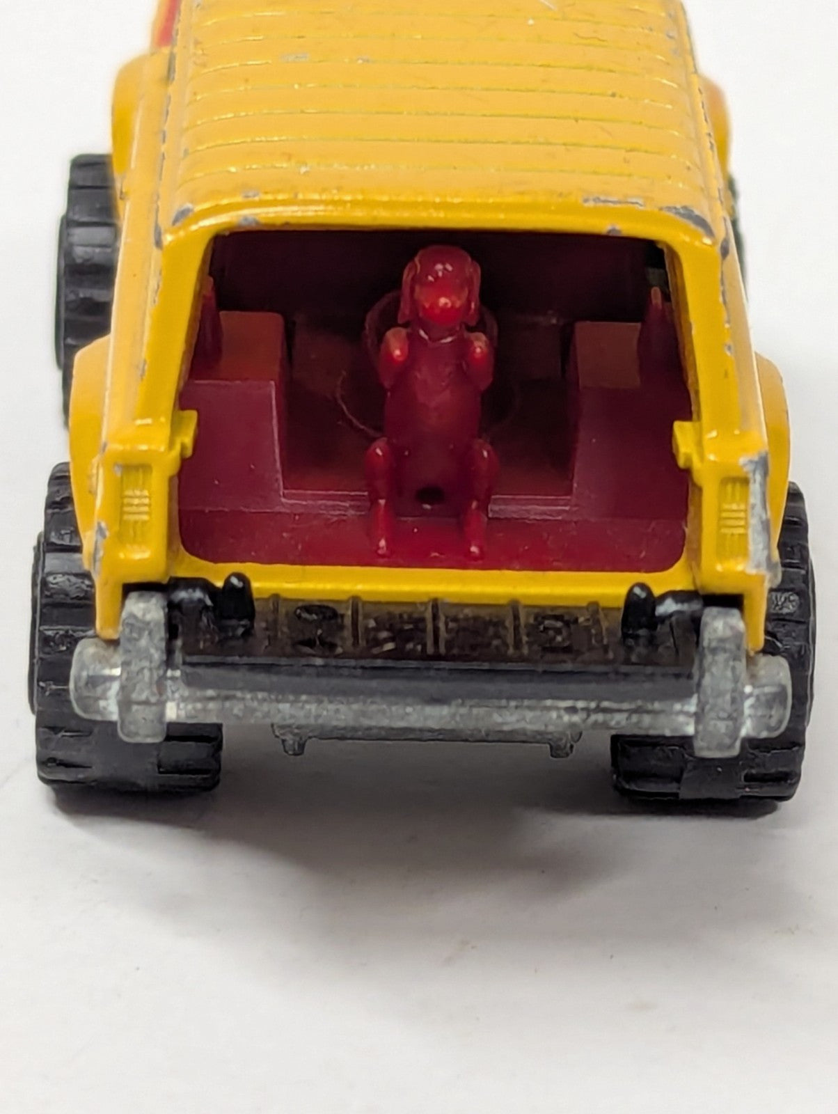 Vintage Majorette Team Indian 4 x 4 Jeep Cherokee 236 1:64 Scale with Dog